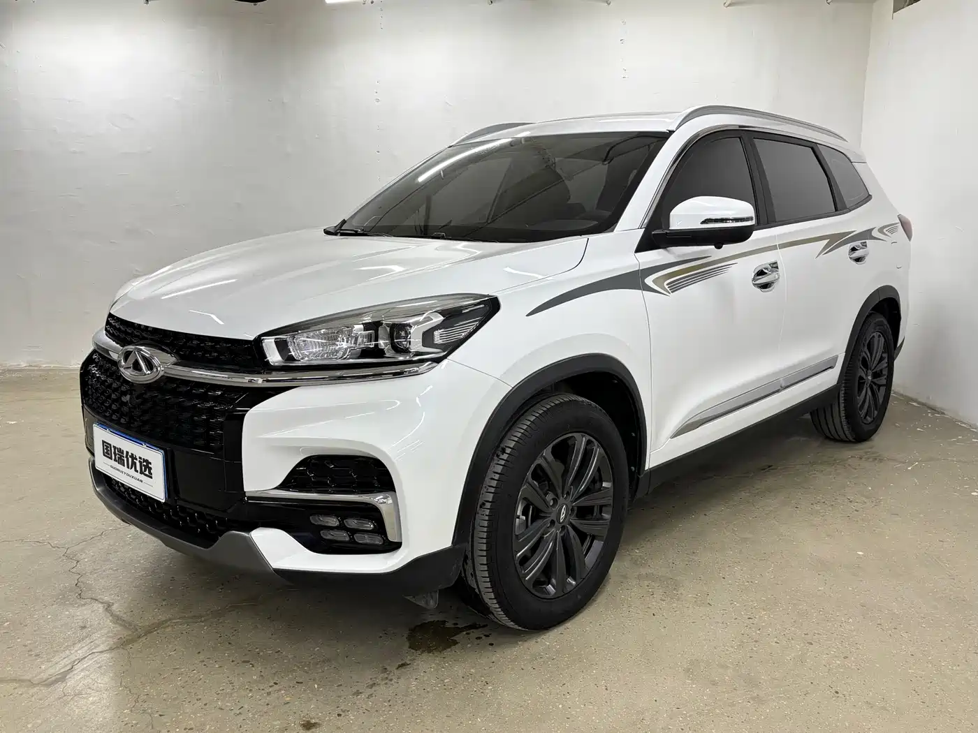 CHERY TIGGO 8