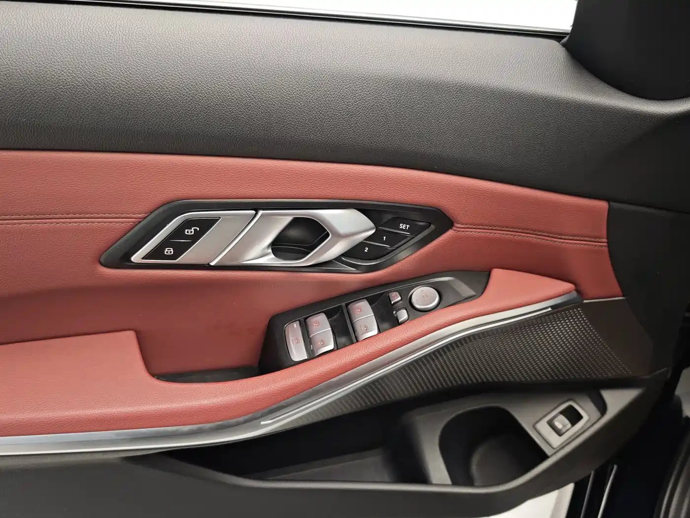 BMW 3 Series 2023 325Li M Sport Package фото 9