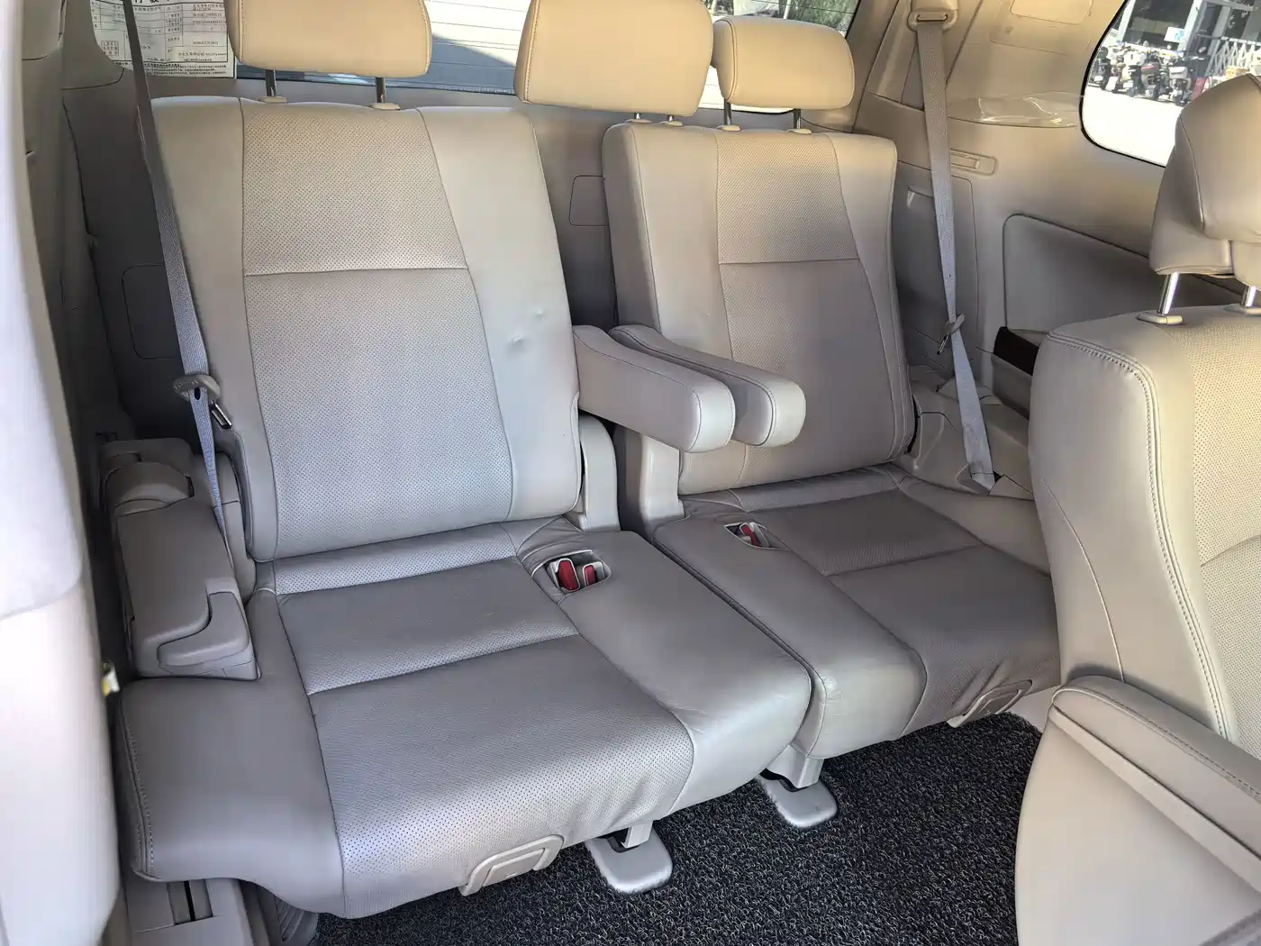 Toyota Alphard 2010 2011 3.5L Luxury Edition