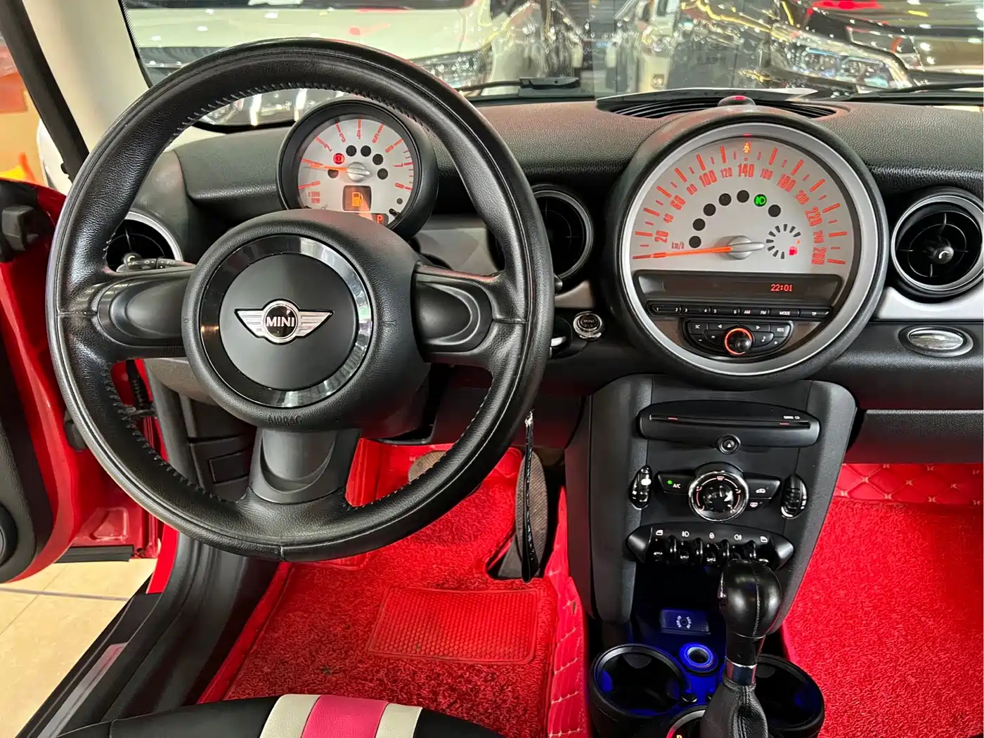 MINI CLUBMAN 2014 2011 1.6L ONE