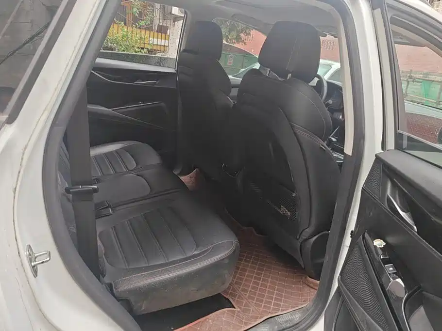 Maxus Maxus D60 2022 2019 1.5T Automatic Geek Starter Edition 5-seater