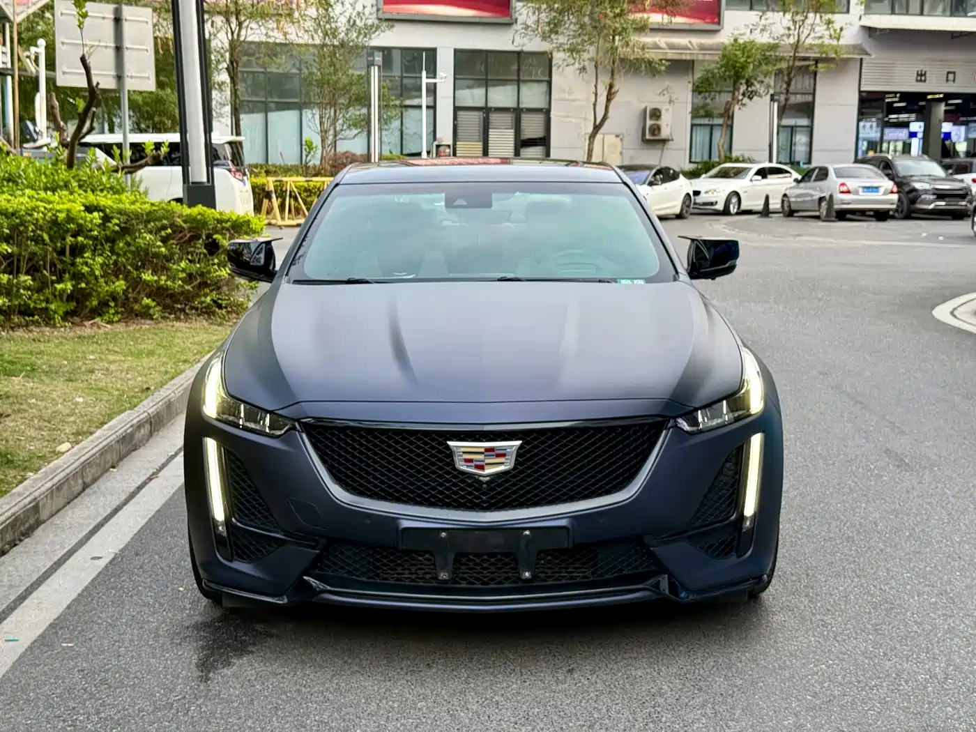 Cadillac CT5 2022 28T Platinum Edition фото 2