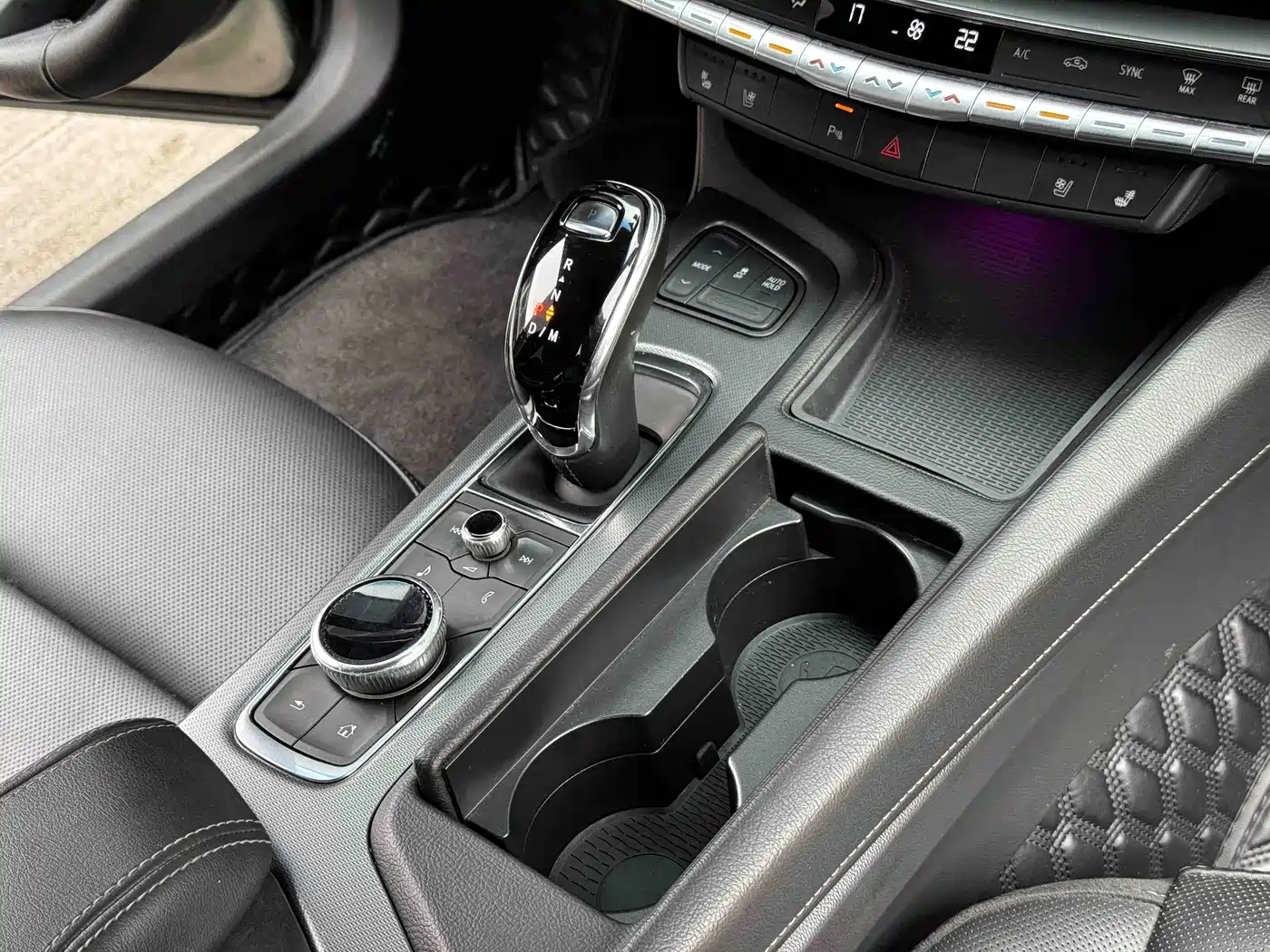 Фото 20 - Cadillac CT5