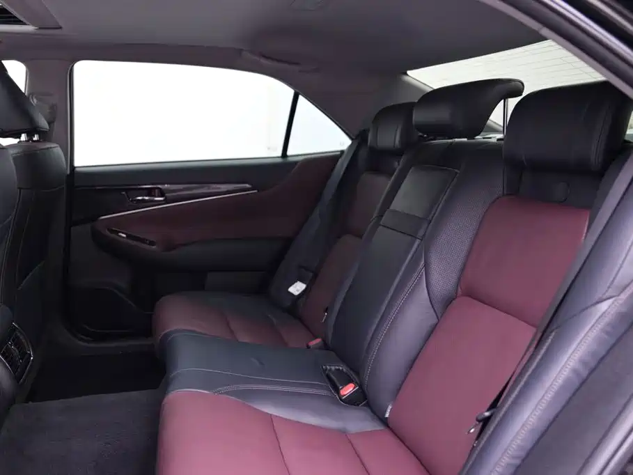 Toyota Crown 2019 2018 2.0T Sport Edition