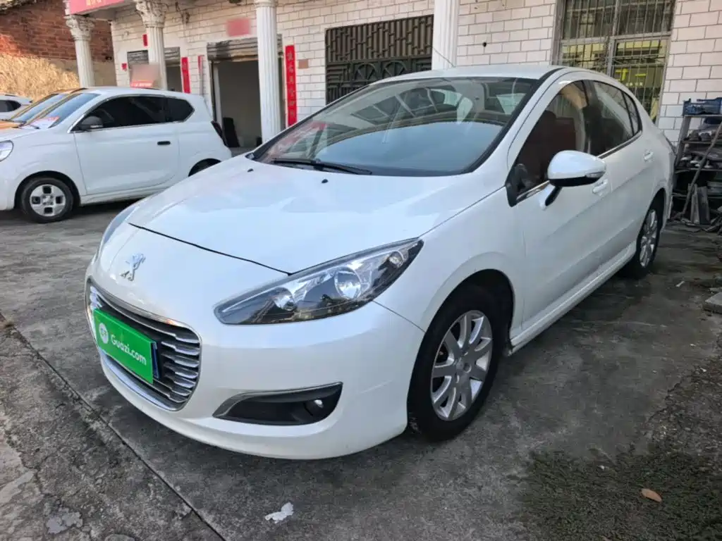 Peugeot 308 2015 2014 Model Joy Edition Classic 1.6L Automatic Superior Style