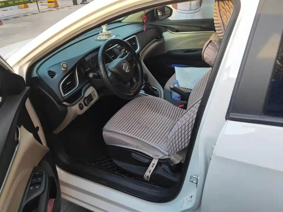 Buick Excelle 2019 15T DCT Progressive Type China VI фото 9