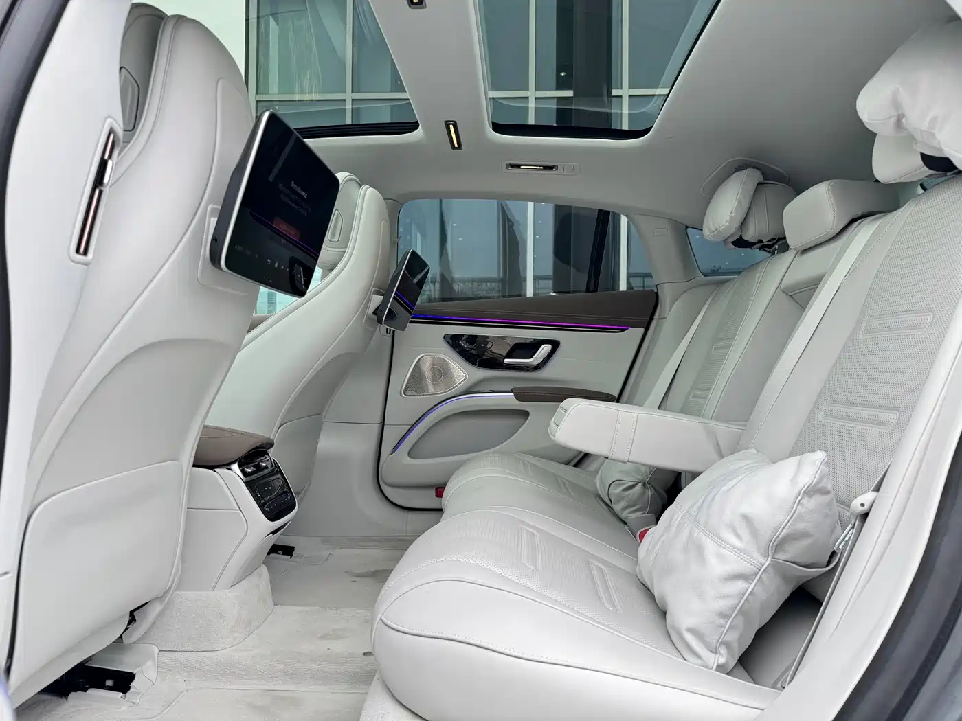 MERCEDES-BENZ EQS AMG