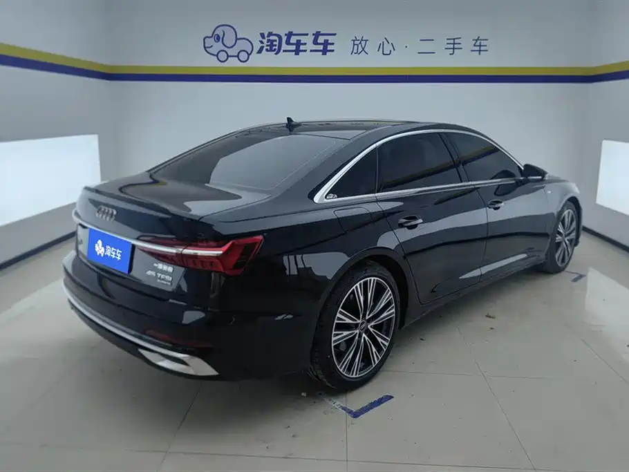Audi A6L 2025 45 TFSI Premium Sport фото 3