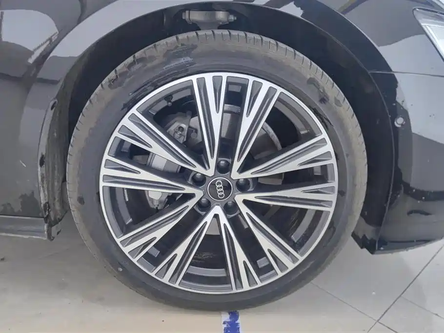 Audi A6L 2025 45 TFSI Premium Sport фото 6