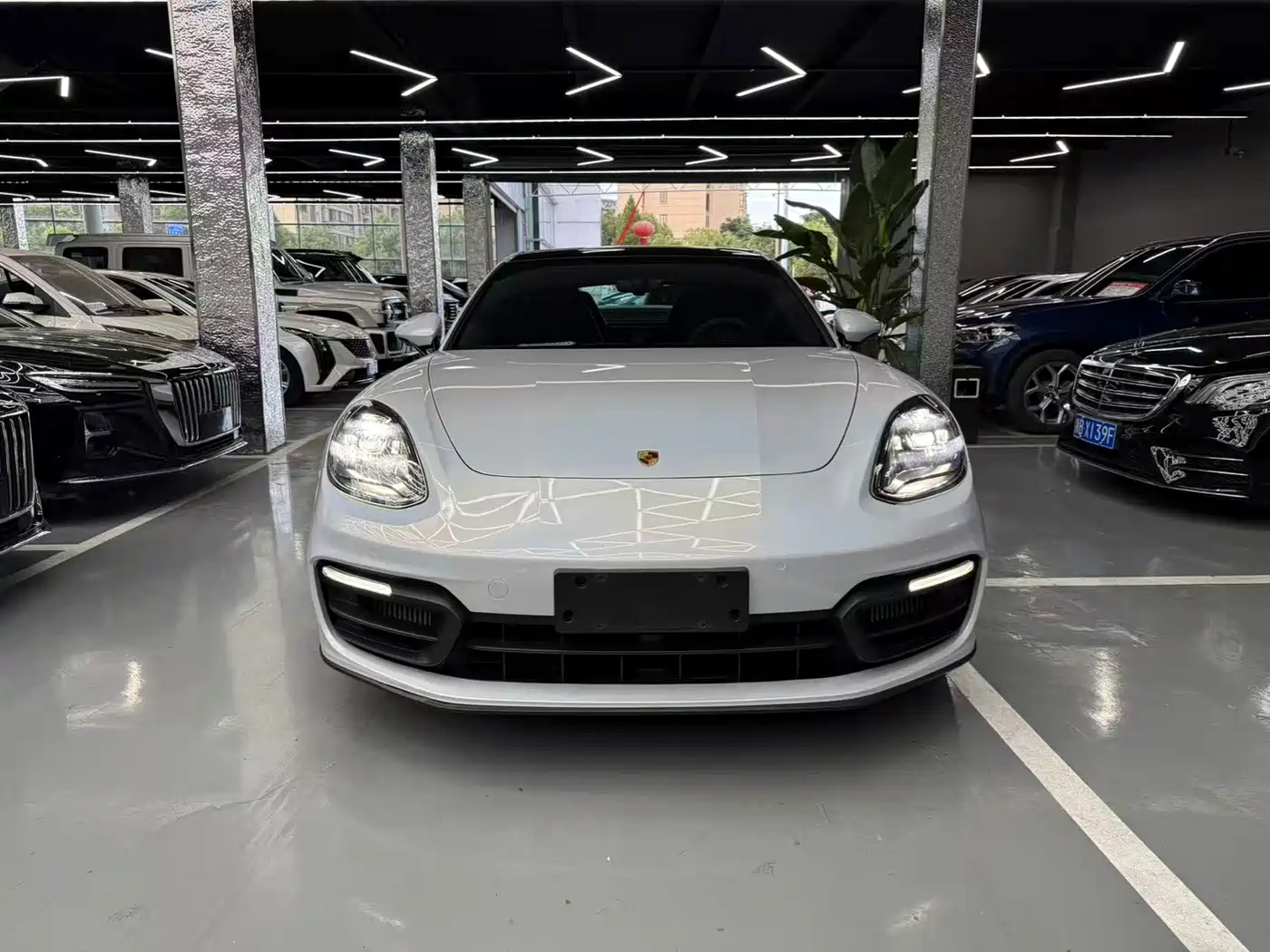 Porsche Panamera 2019 Panamera 2.9T фото 2