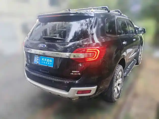 Ford Everest 2016 2.0T Gasoline Automatic 4WD Flagship Edition — фото 2