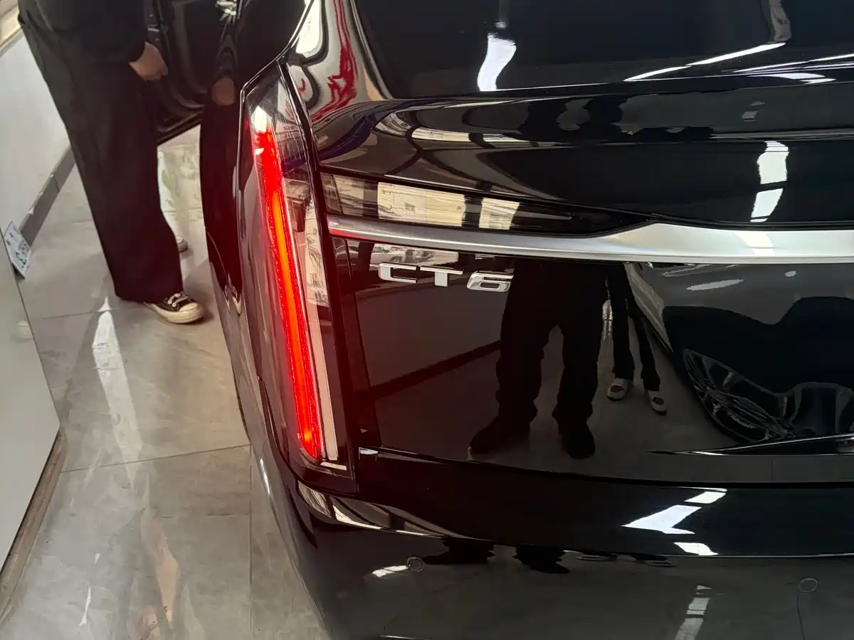 Cadillac CT6 2023 28T Premium Model фото 19
