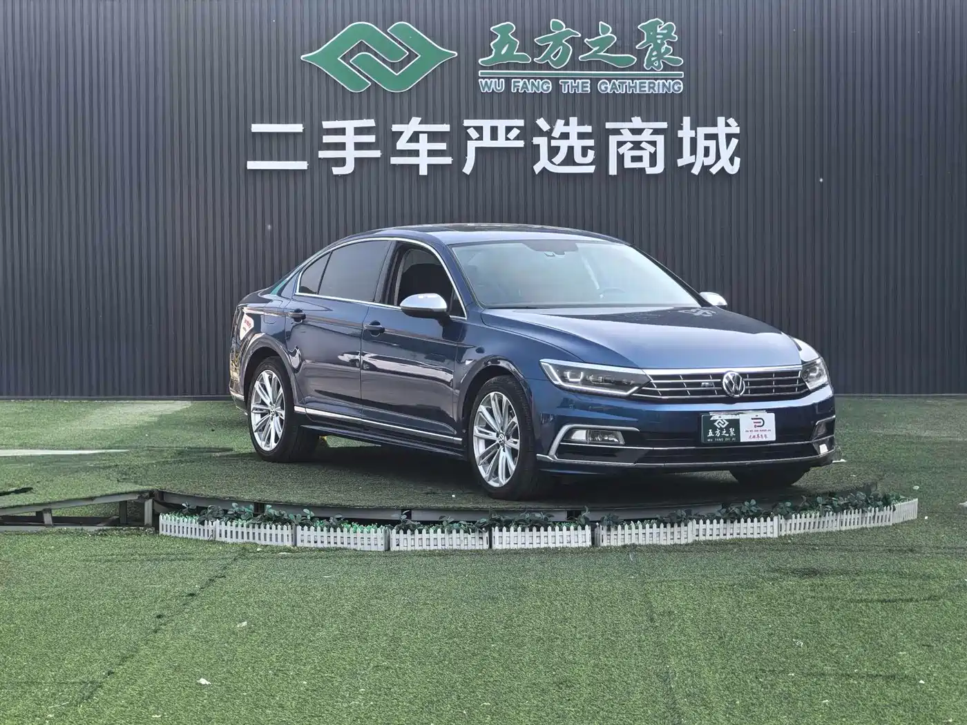 Volkswagen Magotan 2017 330TSI DSG Luxury фото 3
