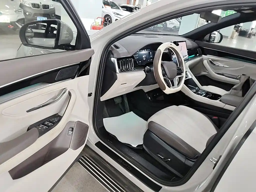 BYD Song PLUS PHEV 2025 2025 EV 520km Premium