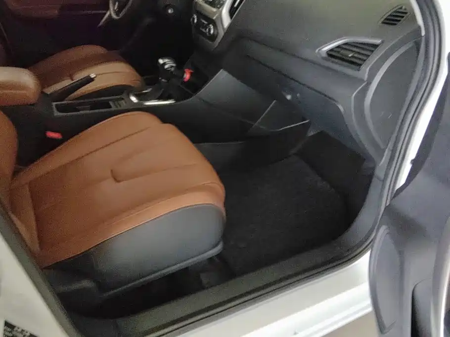 MG GT 2019 2016 Model 1.5T Automatic Premium Luxury Edition