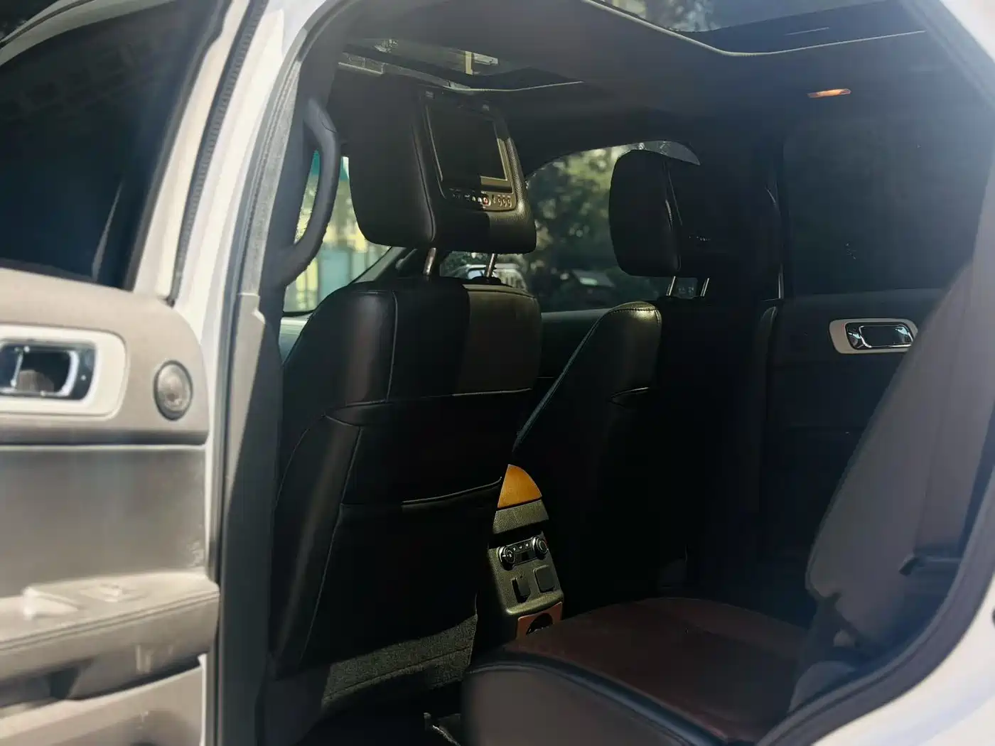 Ford Explorer (Import) 2013 2013 3.5L Premium Edition