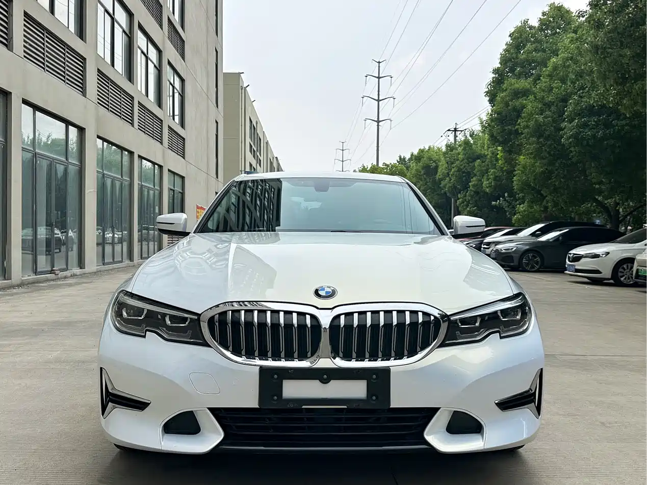 BMW 3 Series 2020 325Li Launch Edition фото 2