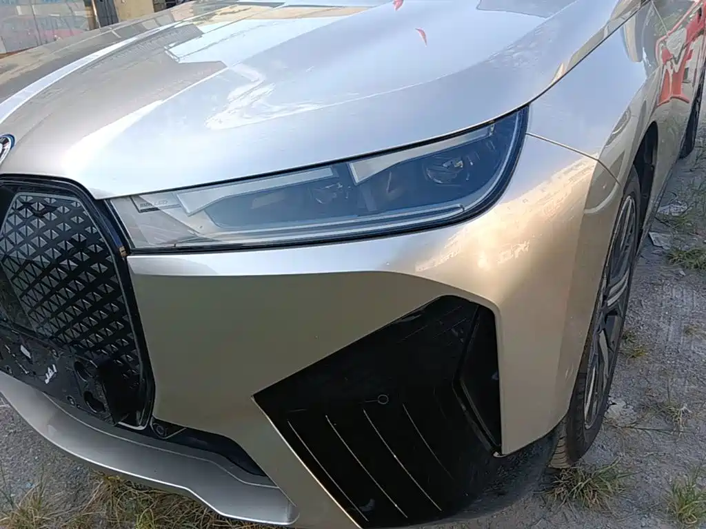 Фото 24 - BMW iX
