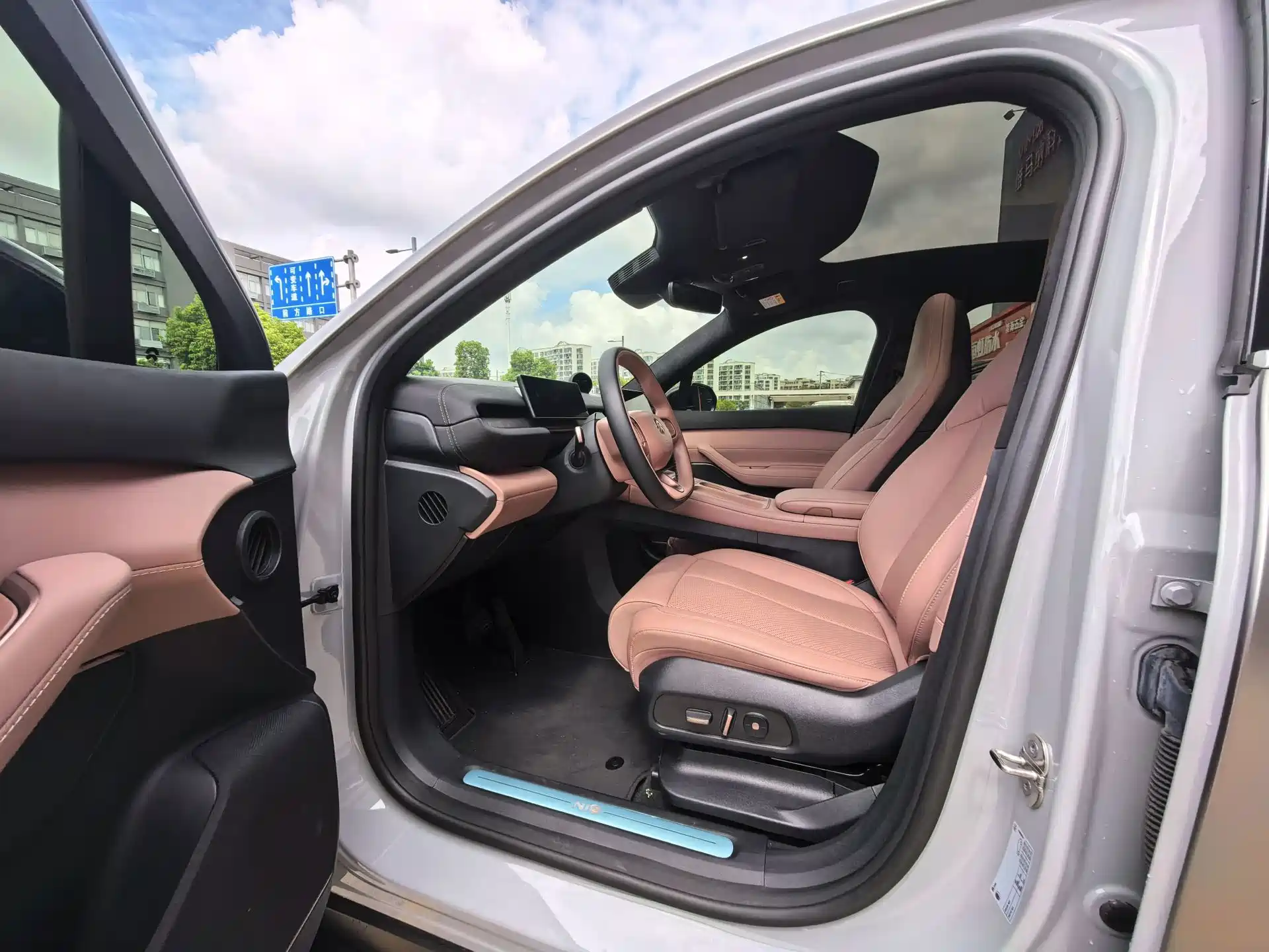 Фото 6 - NIO EC6