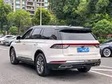 صورة 6 - Lincoln Aviator