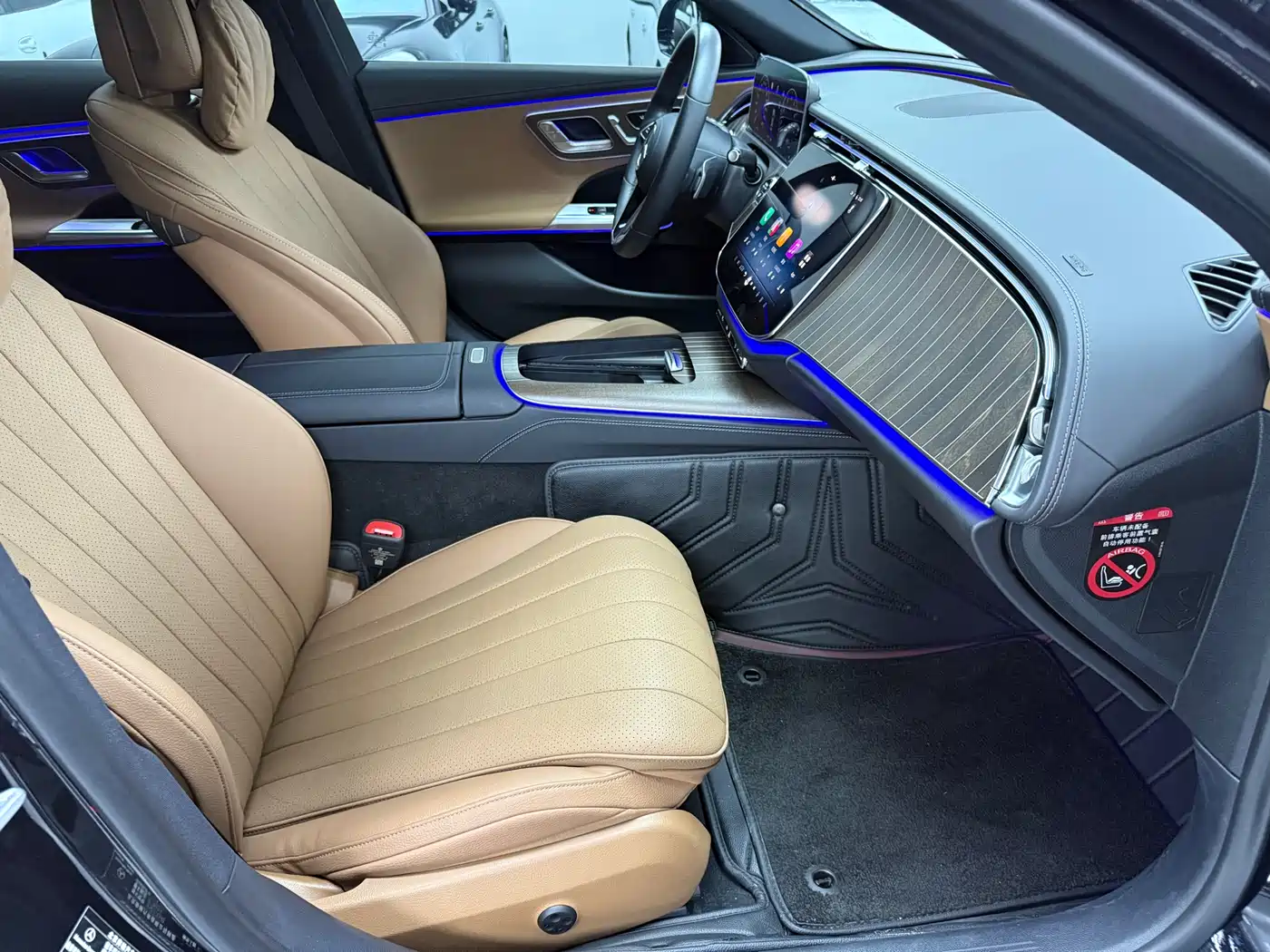 Mercedes-Benz E-Class 2024 E 300 L Fashion фото 11