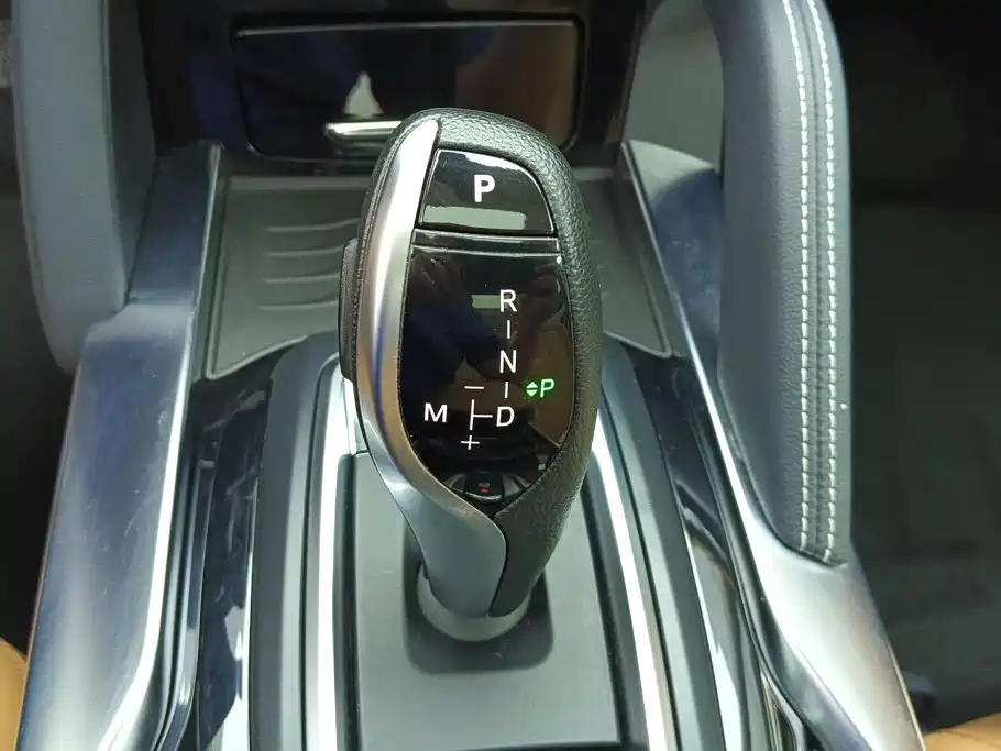 Zhonghua V7 2018 2018 280T DCT Flagship 7-seater