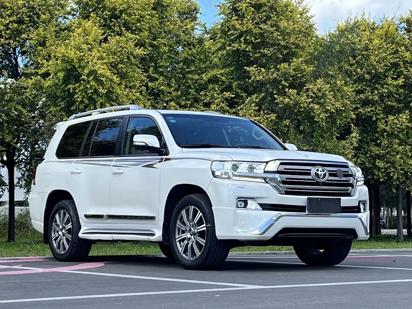 Toyota Land Cruiser (Import) 2018