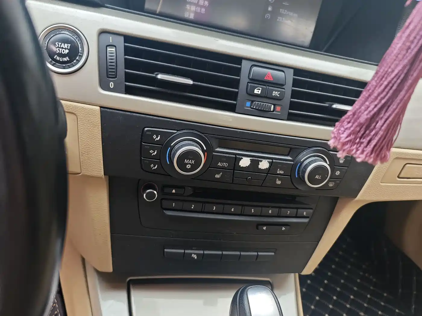 BMW 3 Series (Import) 2010 320i Luxury фото 11