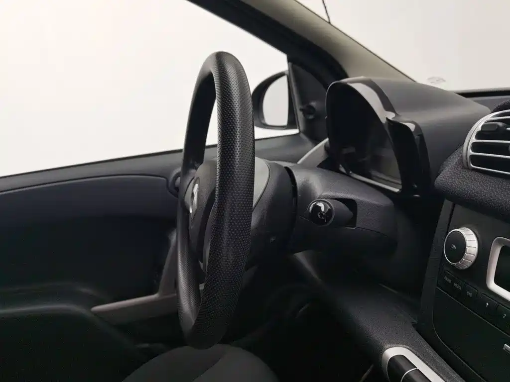smart fortwo 2013 2012 1.0 MHD Hardtop Standard