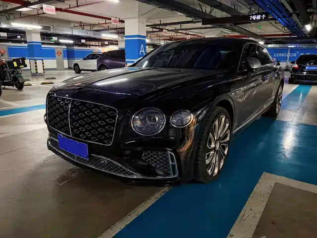 Bentley Flying Spur 4.0T V8, Стандарт