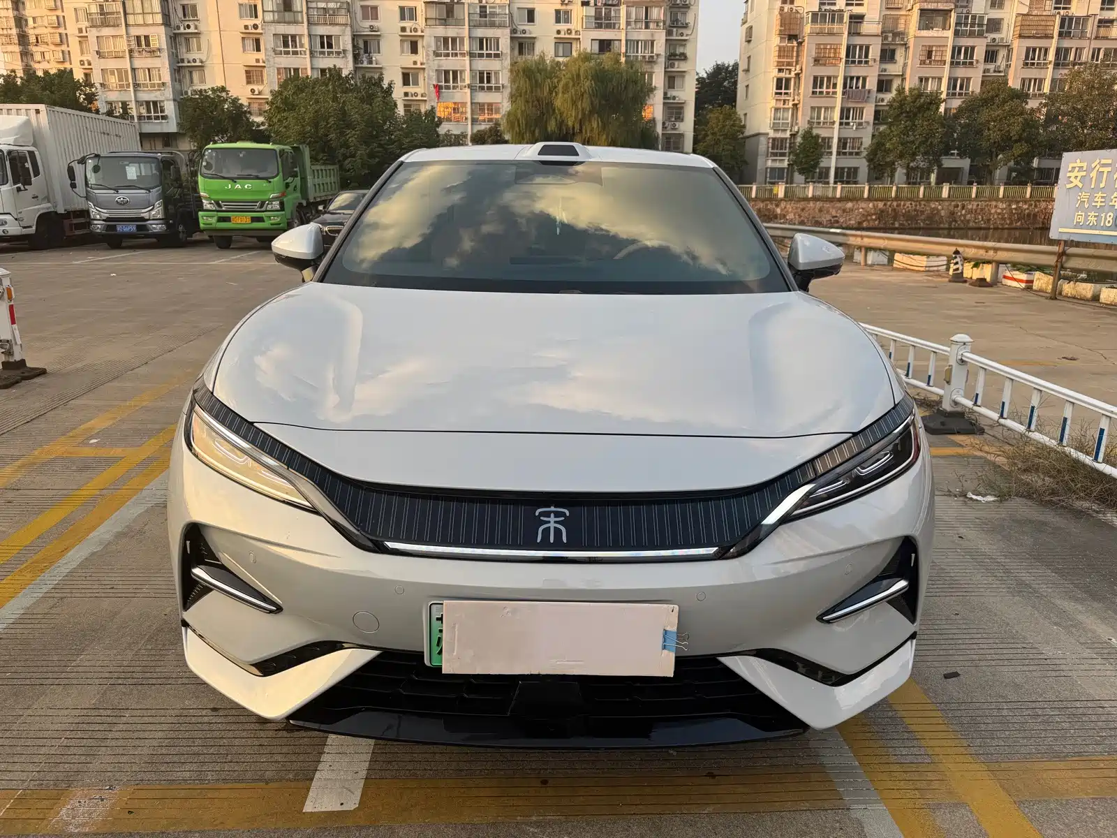 Фото 2 - BYD Song L EV