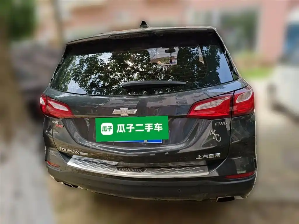 Chevrolet Equinox 2018 550T Automatic 4WD Pioneer Edition фото 3