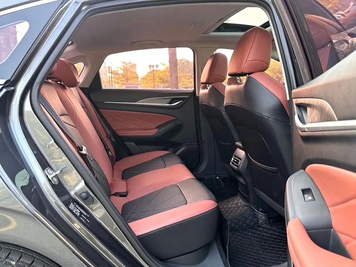 Changan Eado 2024 2023 Enjoy Edition PLUS Blue Whale NE 1.4T GDI DCT Premium Edition