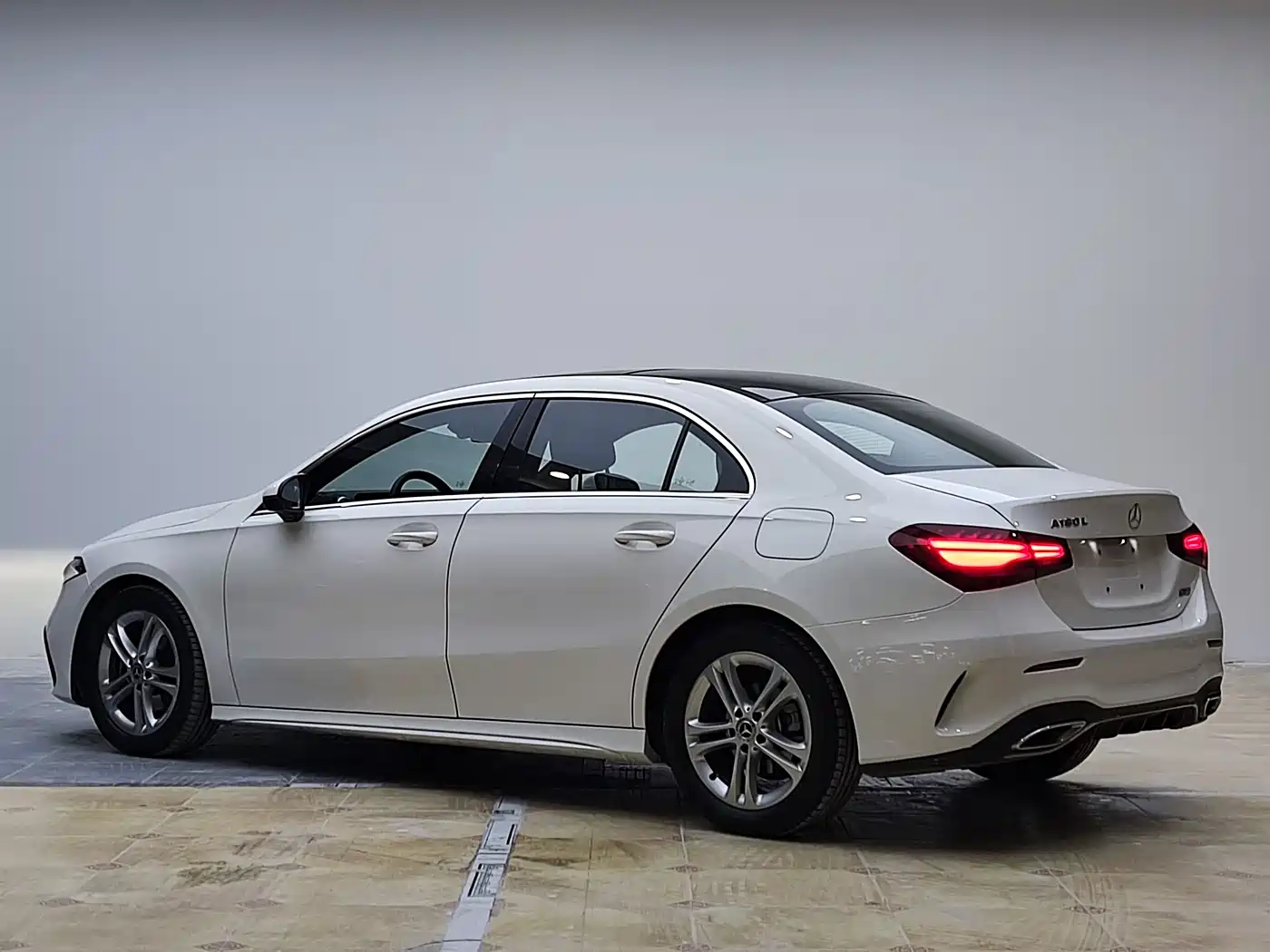 MERCEDES-BENZ A CLASS