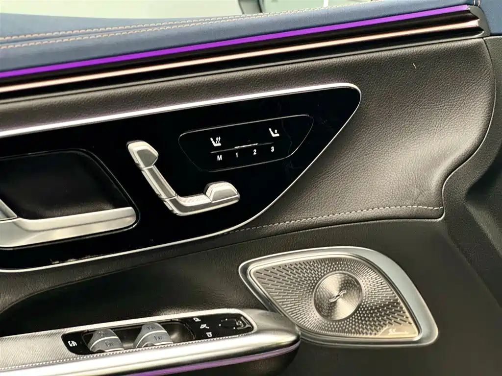 Mercedes-Benz EQE 2025 Model 500 4MATIC Luxury Edition фото 8