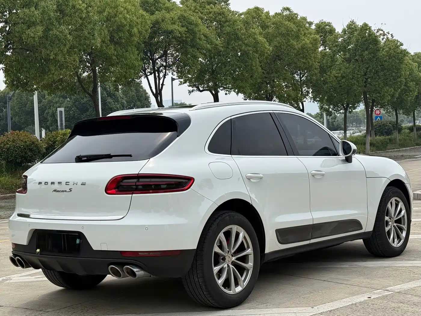 Porsche Macan 2017 Macan 2.0T фото 10