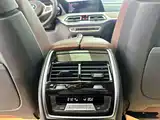 Photo 13 - BMW X7