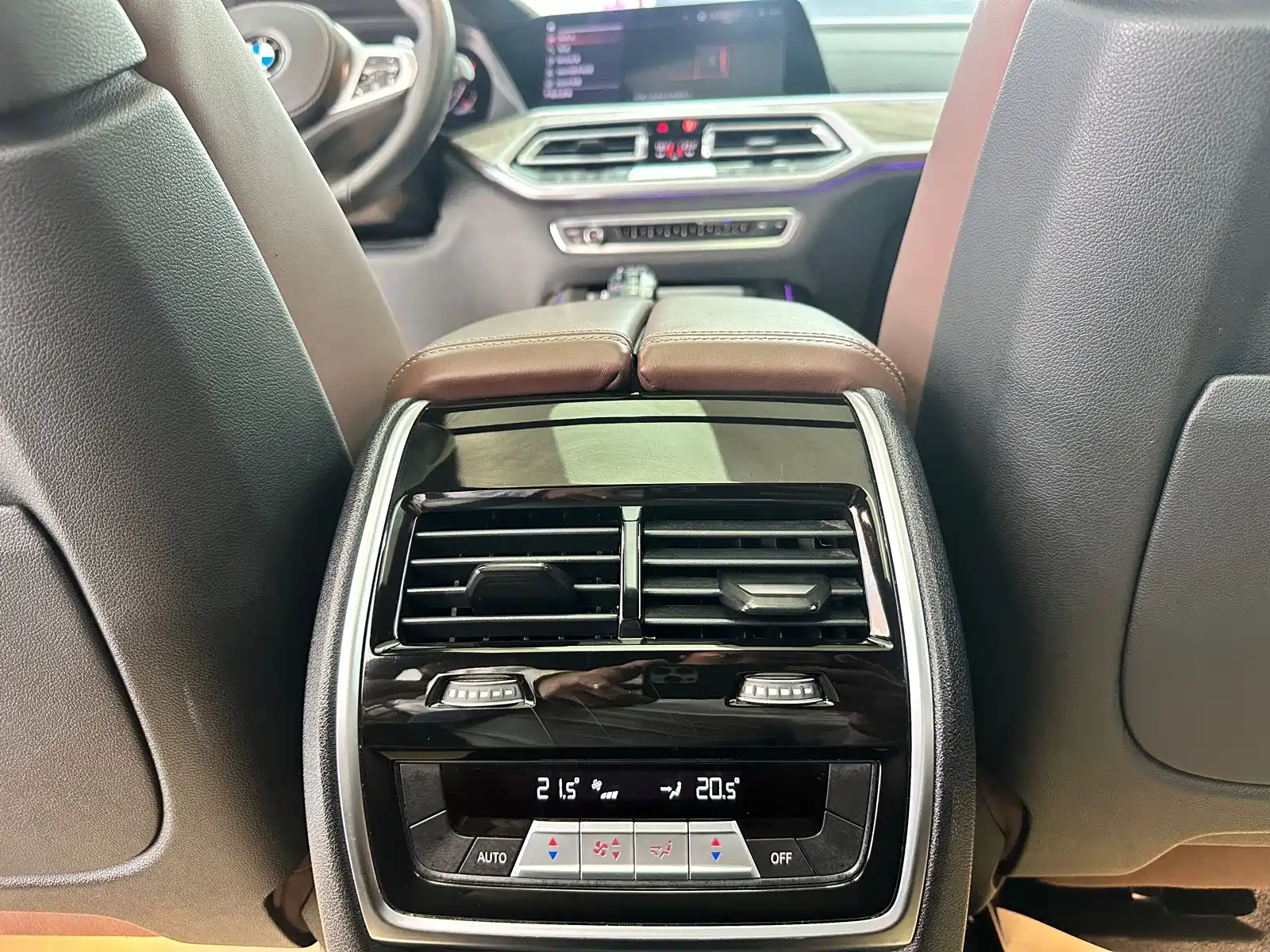 Photo 13 - BMW X7