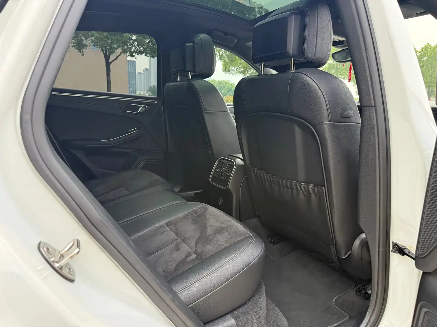 Porsche Macan 2017 Macan 2.0T фото 11