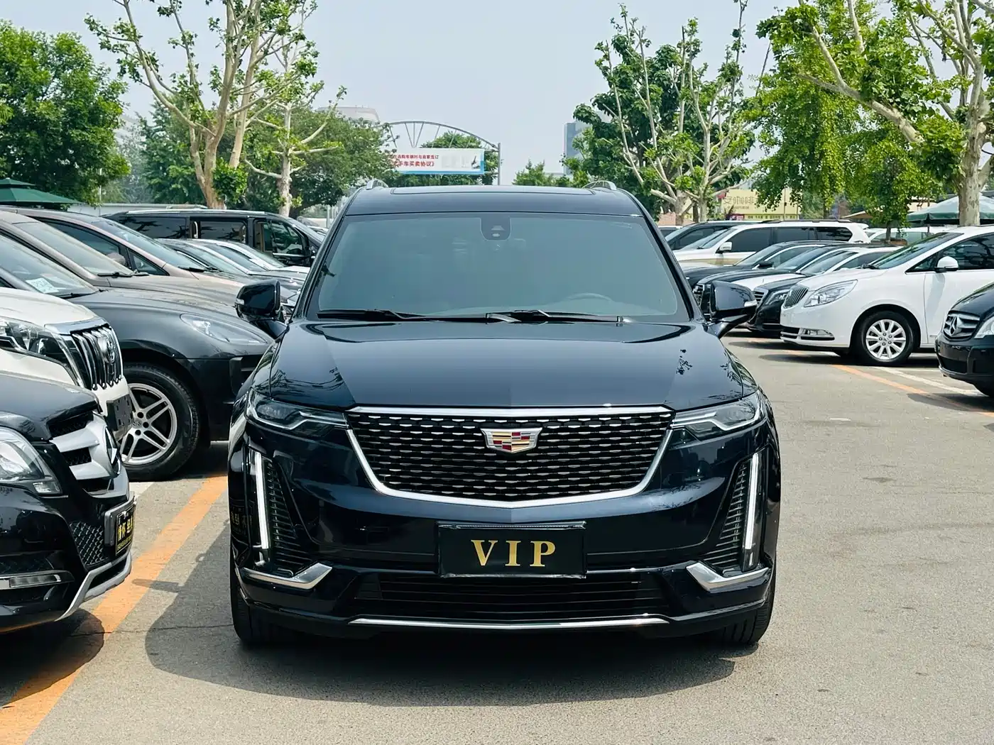 Cadillac XT6 2022 2.0T 6-Seater 4WD Trend Edition фото 2