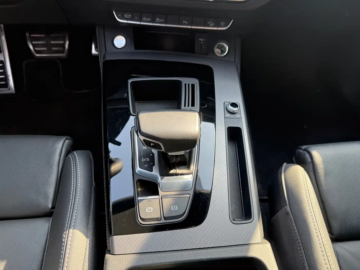 Audi Q5L 2023 40T Luxury Dynamic фото 13