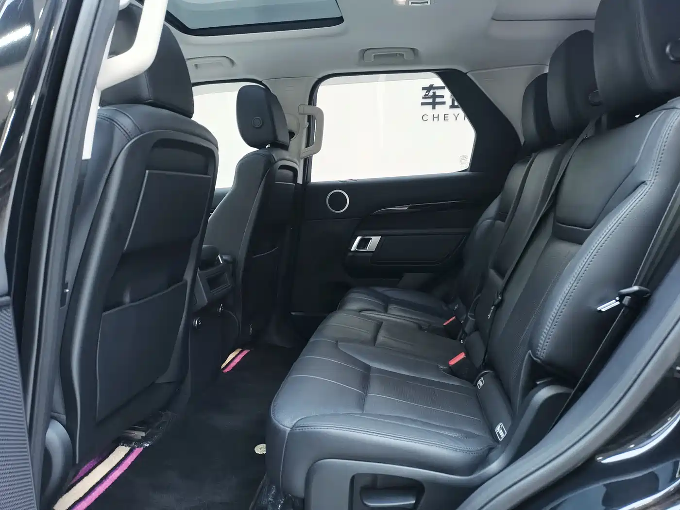 Land Rover Discovery 2017 3.0 SC V6 S фото 8