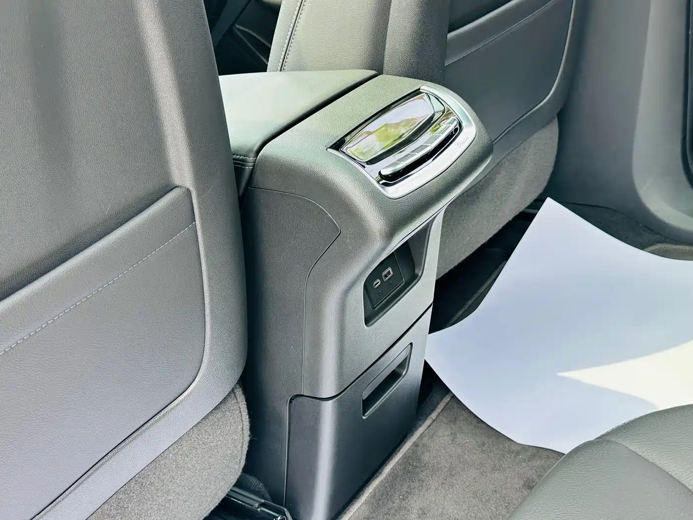 Cadillac XT6 2022 2.0T 6-Seater 4WD Trend Edition фото 15