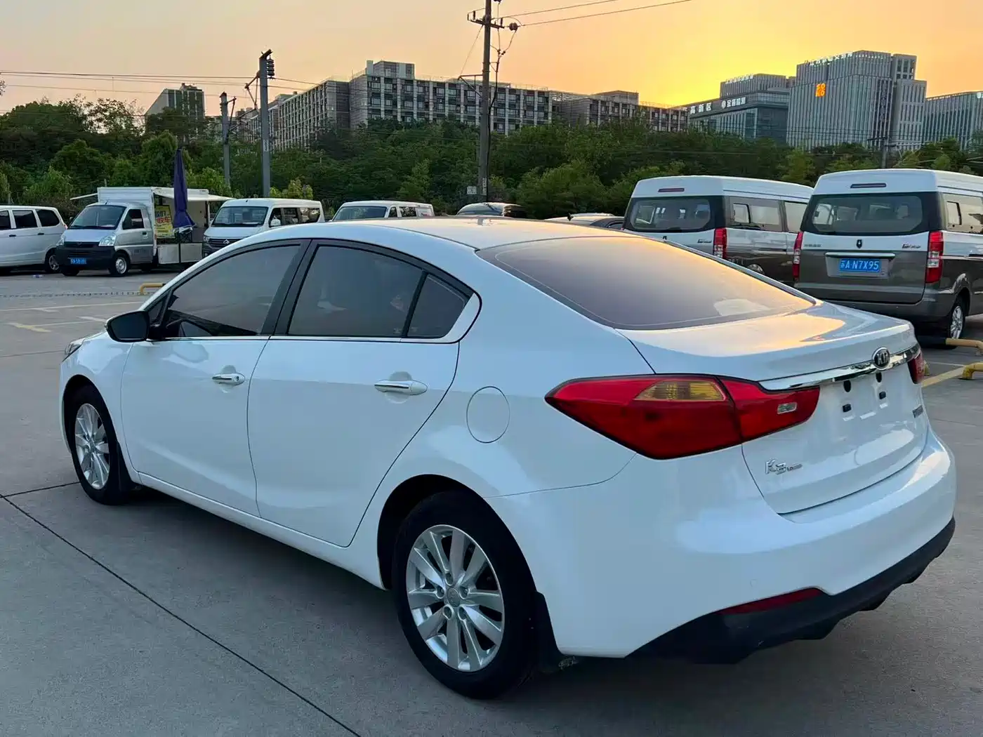 Kia K3 2015 1.6L Manual GLS фото 12