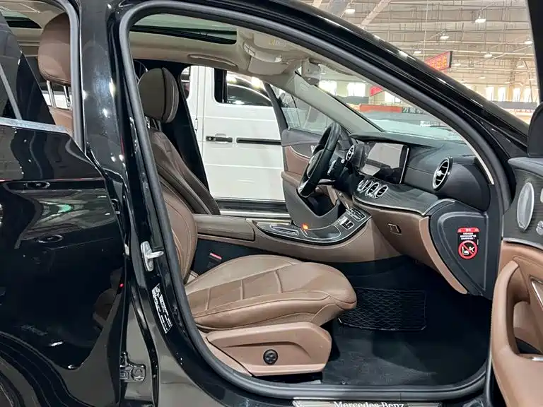 Mercedes-Benz E-Class 2019 E 300 L Sport Luxury фото 18