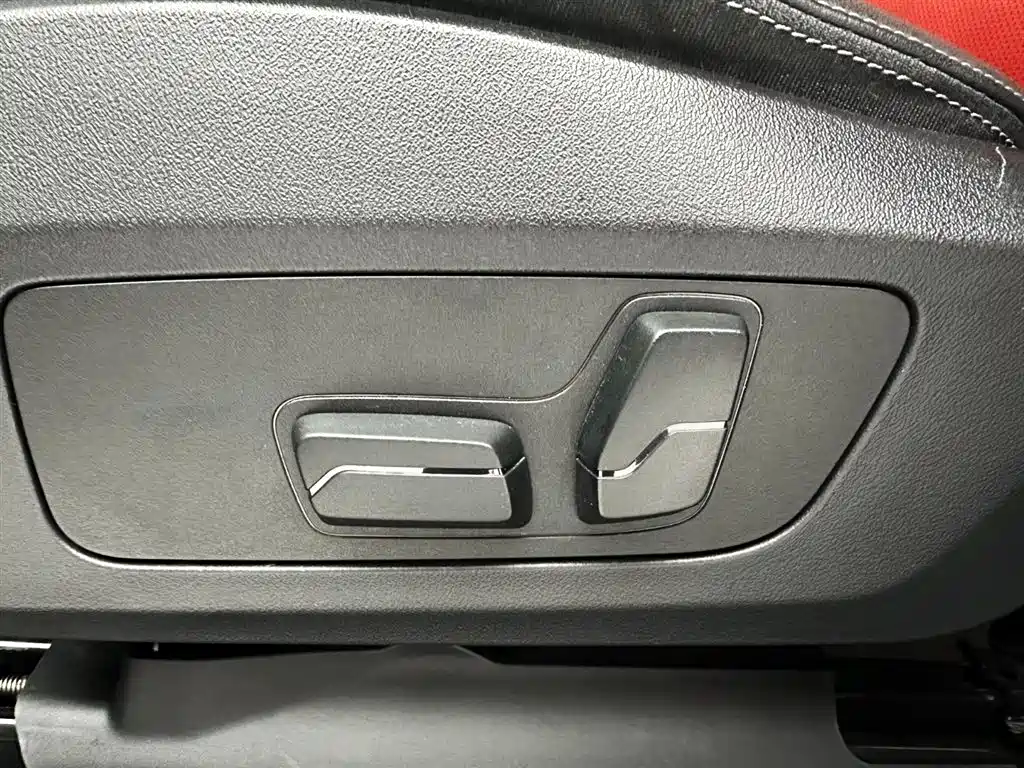 BMW X1 2023 sDrive20Li X Design Package фото 20