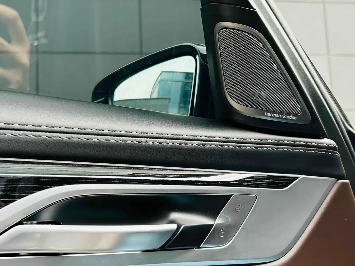 BMW 7 Series 2021 Model 740Li Leading M Sport Package фото 16