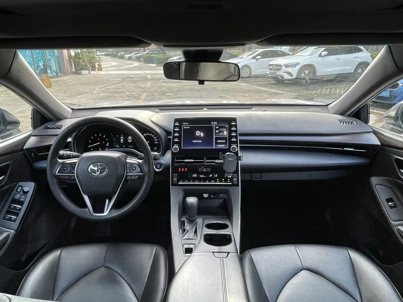 Toyota Avalon 2022 2.0L Progressive Edition фото 5