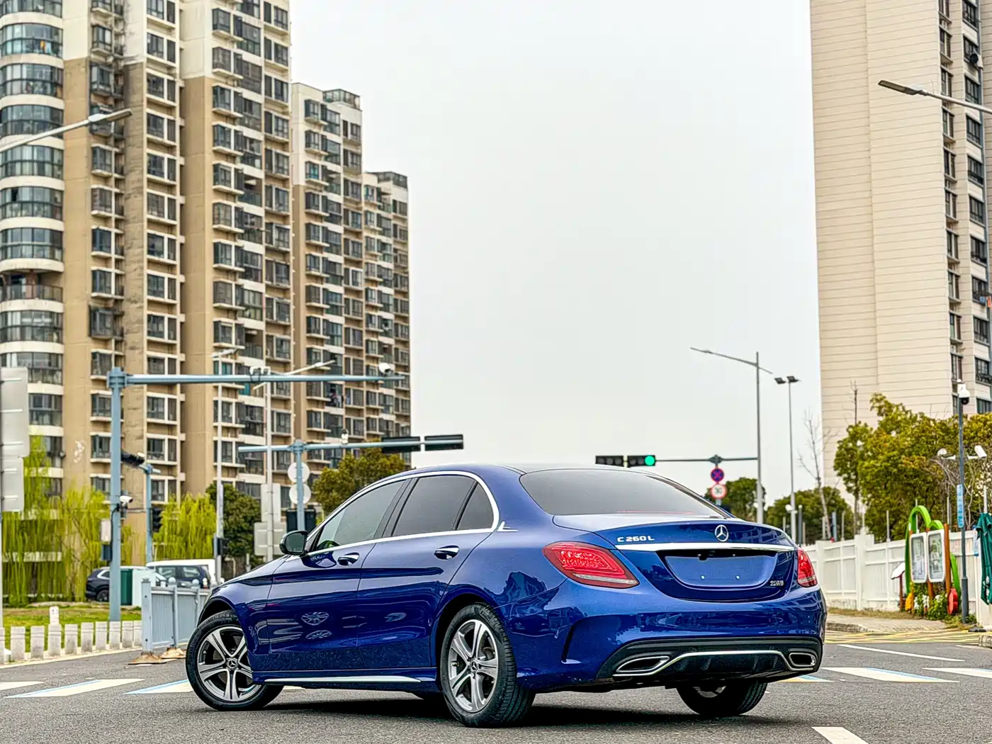 MERCEDES-BENZ C CLASS