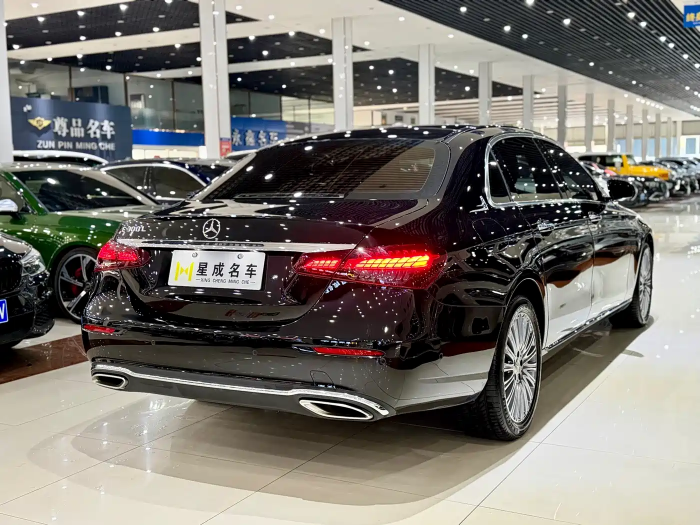 MERCEDES-BENZ E CLASS